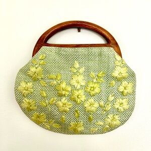 Vintage Straw Lime clutch